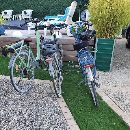 Bed and Breakfast Le Petit Manoir Vaux-sur-Mer Exterior foto